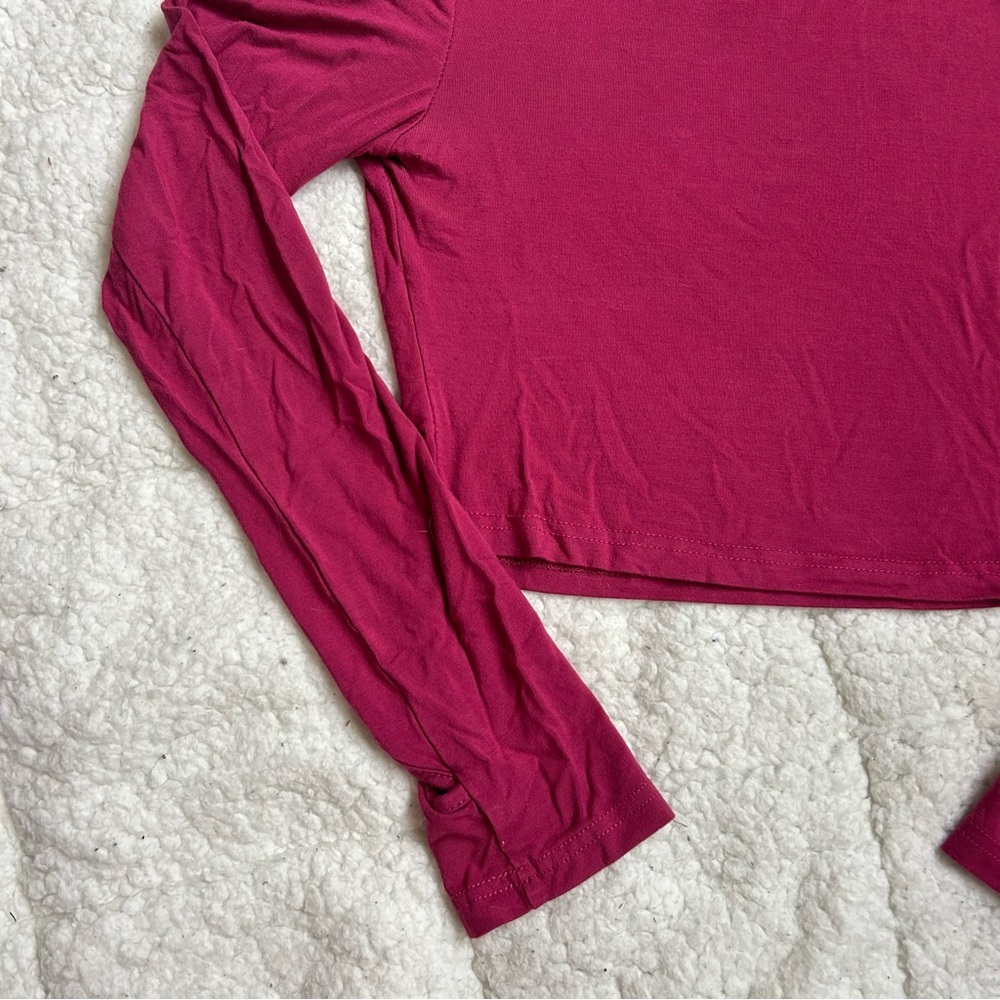 Red Cropped Long Sleeve Fitted Tee - Picture 3 of 7